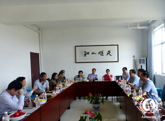 江西省農(nóng)業(yè)廳副廳長(zhǎng)程關(guān)懷一行蒞臨安信種苗基地